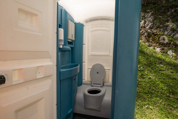 Portable Toilet Options We Offer in New Concord, OH
